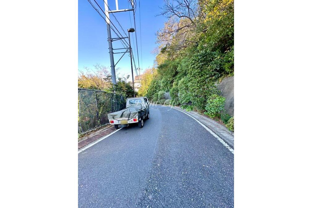 南葉山ハイツエリア【建築条件無売地】