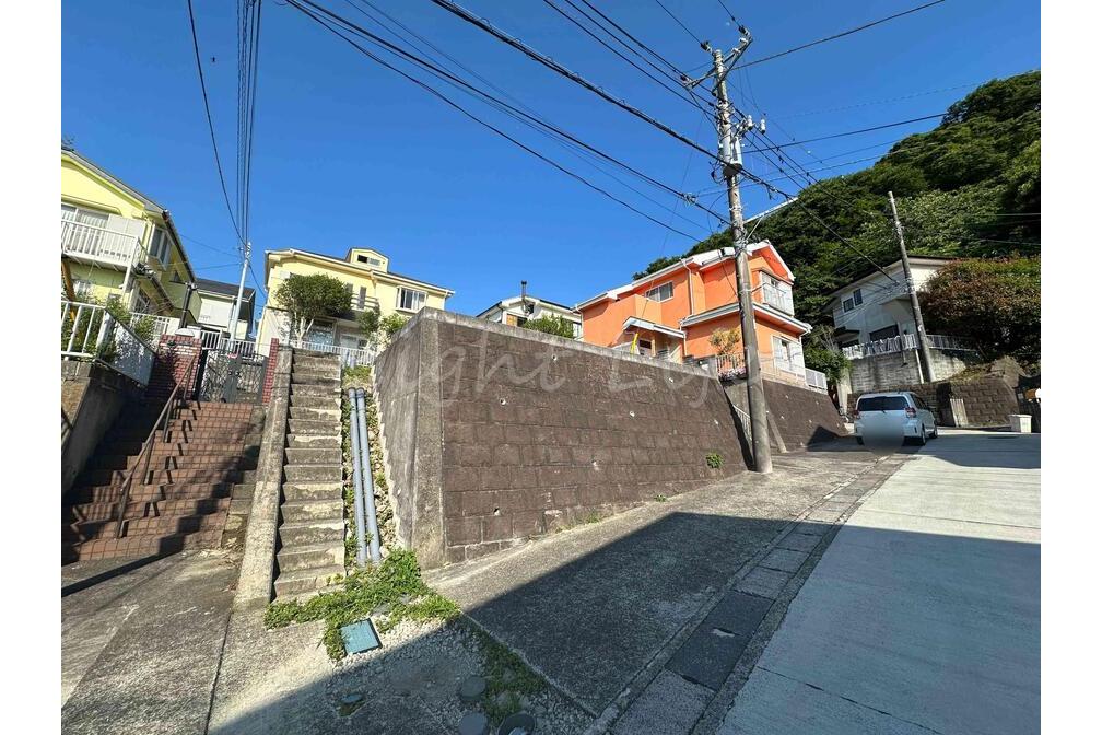 三浦郡葉山町一色売地