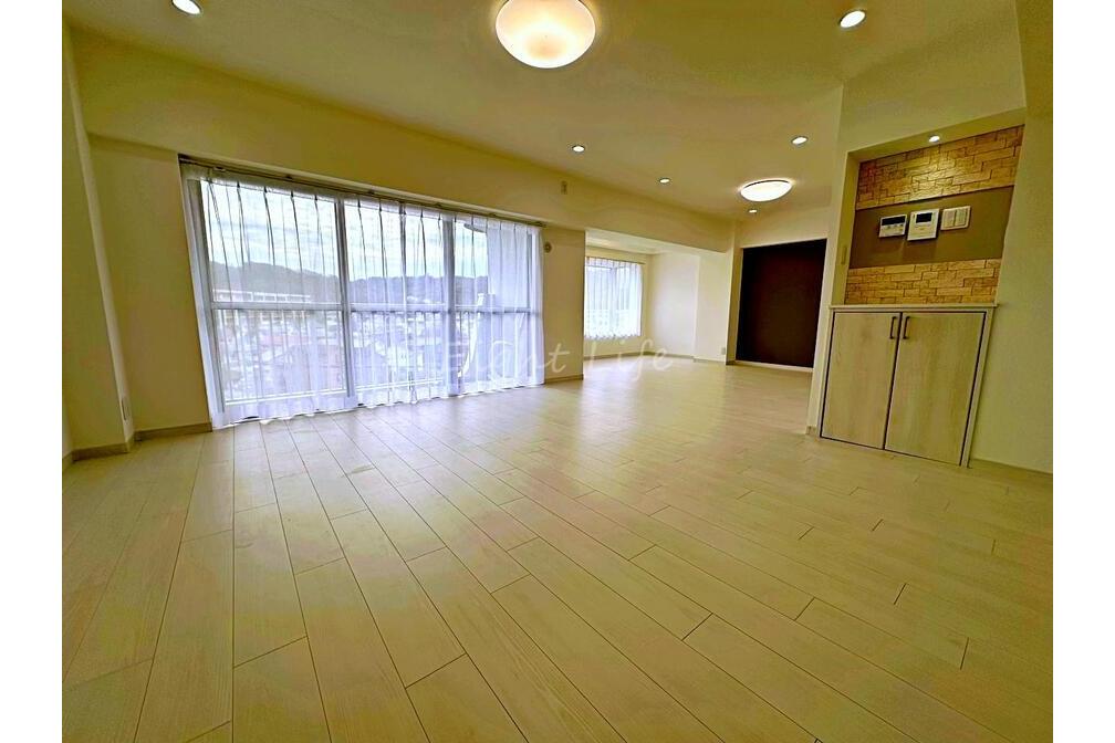 葉山エコーハイツ５階部分