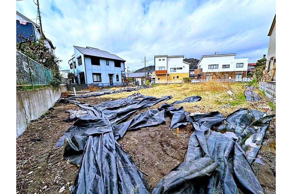 三浦郡葉山町一色売地　「建築条件無し」