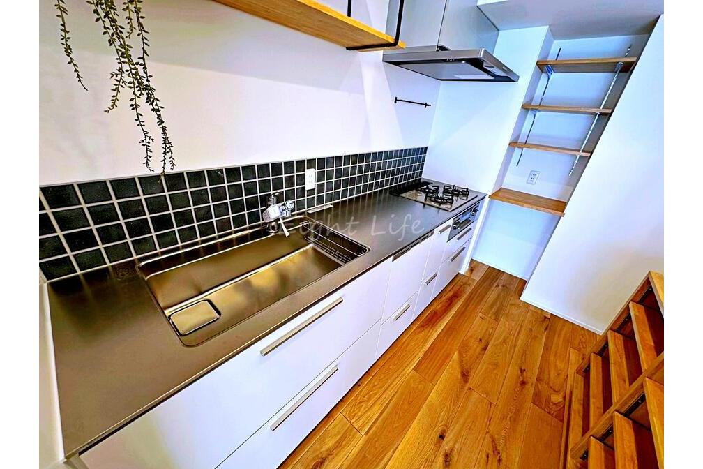 プラハ鎌倉材木座　２階部分