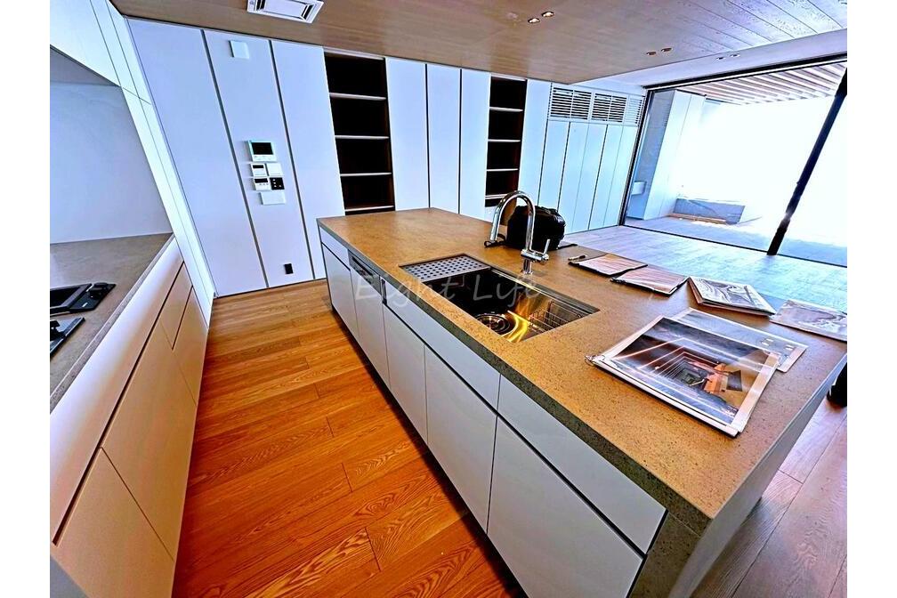 鎌倉市七里ガ浜２丁目　新築リゾートレジデンス