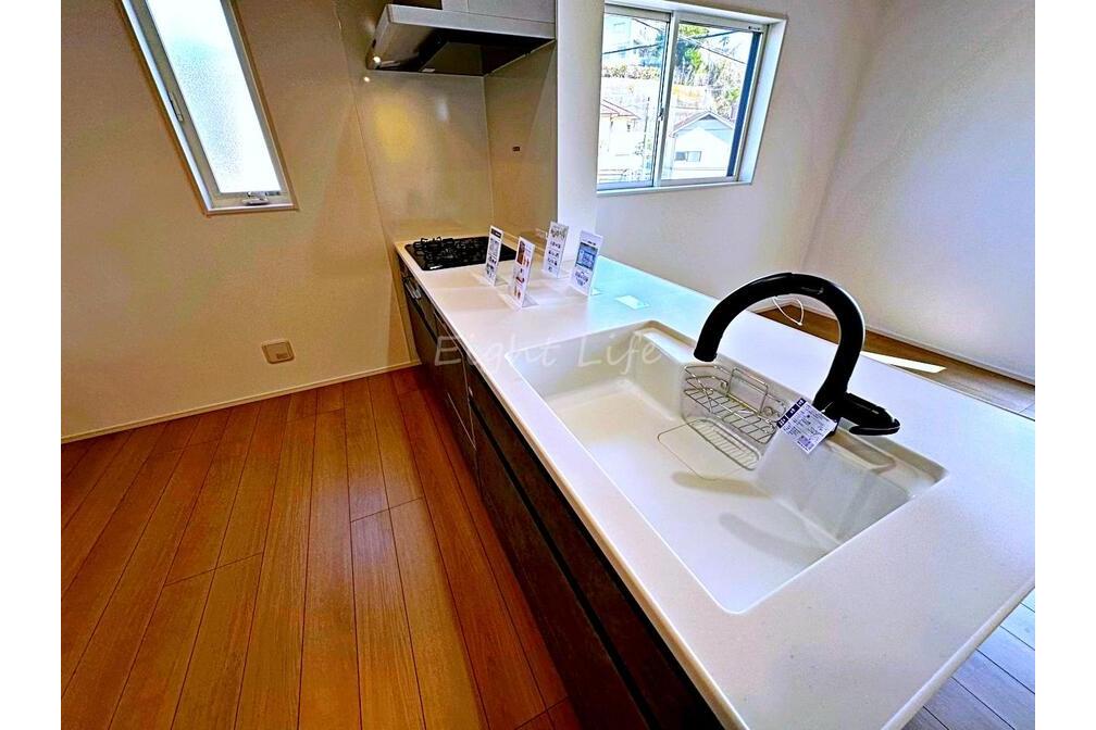 逗子市池子1丁目新築分譲住宅